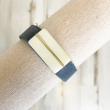 Load image into Gallery viewer, Women&#39;s Boho Gray Leather Strap Bracelet with Ivory Stone and Gold Wire
