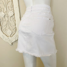 Load image into Gallery viewer, Utnisan | Women&#39;s White Raw Hem Denim Mini Skirt | Size: L
