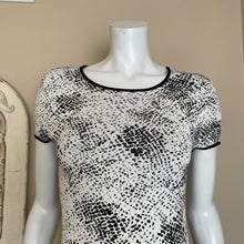 Load image into Gallery viewer, Pink Tartan | Women&#39;s Black and Cream Pattern Knit Midi Dress | Size: M
