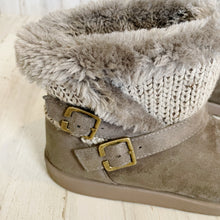 Load image into Gallery viewer, Life Stride | Women&#39;s Gray Flurry Faux-Fur Boots | Size: 8
