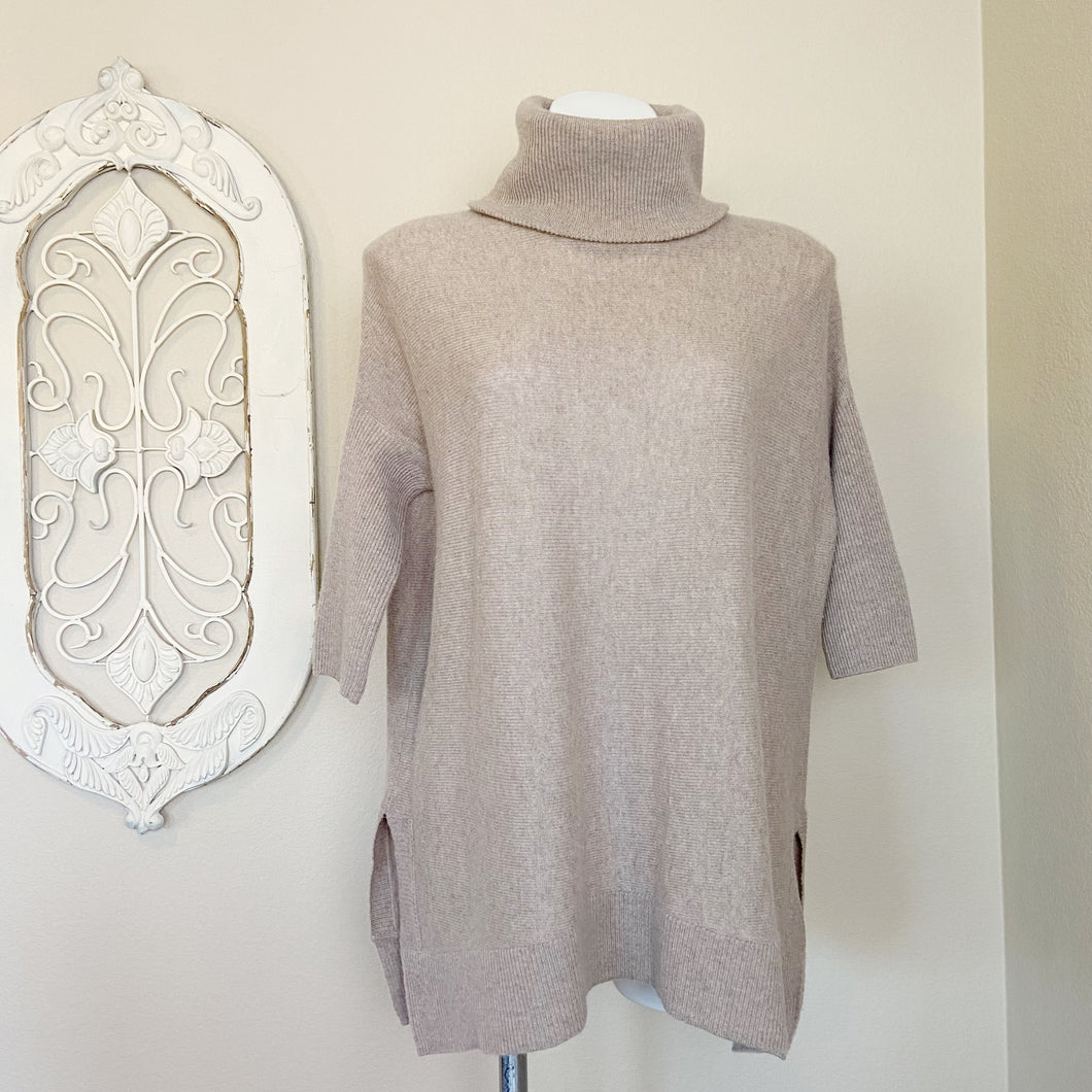Aqua Cashmere | Women's Beige Cashmere Turtleneck Pullover Sweater | Size: XS