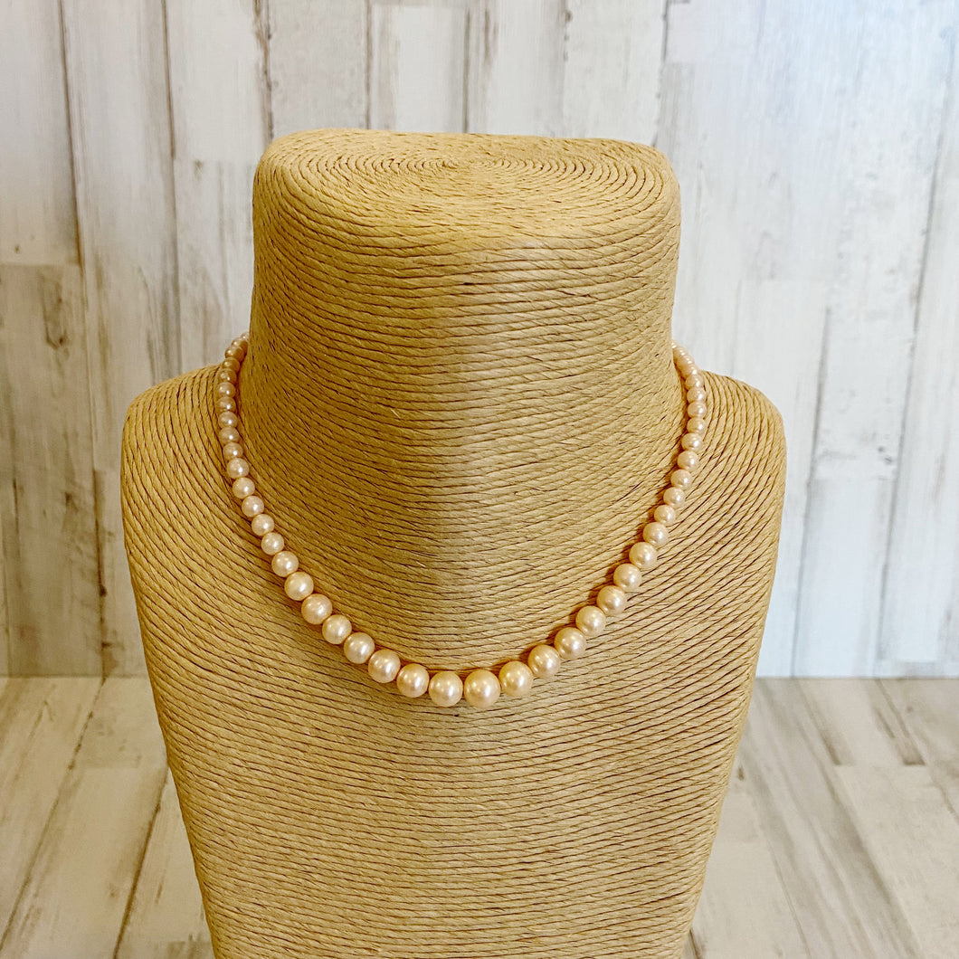 Womens Vintage Light Pink Faux Pearl Choker Necklace