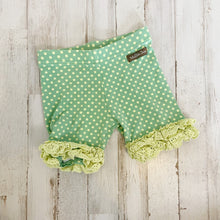 Load image into Gallery viewer, Matilda Jane | Girls Green Polka Dot Ruffle Shorts | Size: 4
