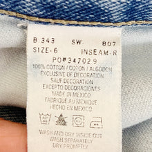 Load image into Gallery viewer, Tommy Hilfiger | Womens Vintage Y2K Blue Distressed Boyfriend Jeans | Size: 6
