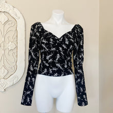 Load image into Gallery viewer, Anthropologie | Womens Black and Cream Print Long Sleeve Crop Top | Size: XS
