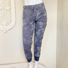 Load image into Gallery viewer, Prana | Women&#39;s Gray Camo Canyon Jogger Pant | Size: 0
