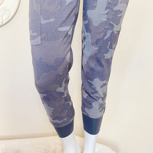 Load image into Gallery viewer, Prana | Women&#39;s Gray Camo Canyon Jogger Pant | Size: 0
