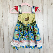 Load image into Gallery viewer, Matilda Jane | Girls Yellow and Blue Fruit Love Bug Print Knot Top | Size: 4T
