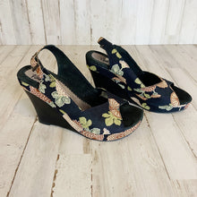 Load image into Gallery viewer, Very Volatile | Womens Black Floral Print Fabric Wooden Heel Wedge Sandals | Size: 8
