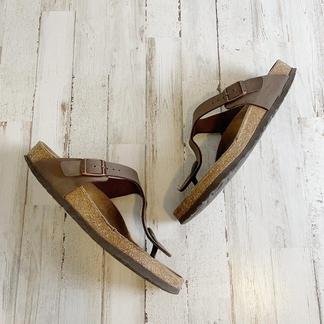 Birkenstock | Womens Brown Leather Thong Sandals | Size: 39