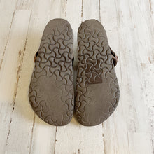 Load image into Gallery viewer, Birkenstock | Womens Brown Leather Thong Sandals | Size: 39
