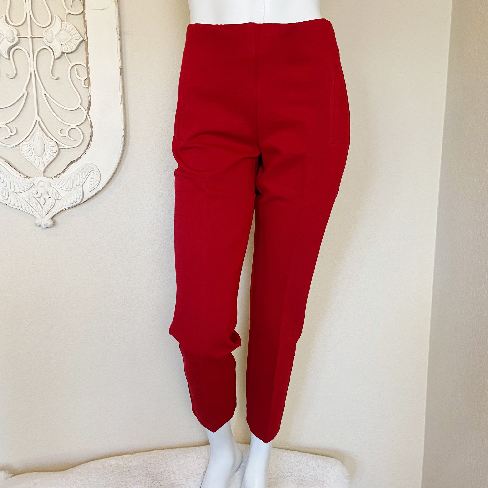 Chico's  Women's Enamel Red So Slimming Juliet Ankle Pants with Tags –  Savour Clothing