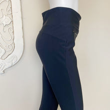 Load image into Gallery viewer, Athleta | Women&#39;s Black Stellar Crop Pants | Size: M
