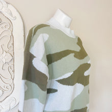 Load image into Gallery viewer, Harper | Womens Green/White Camouflage Knit Pullover Sweater | Size: L
