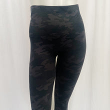 Load image into Gallery viewer, Spanx | Women&#39;s Camo Print Athletic Leggings | Size: XL
