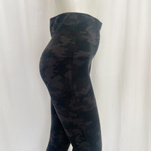 Load image into Gallery viewer, Spanx | Women&#39;s Camo Print Athletic Leggings | Size: XL
