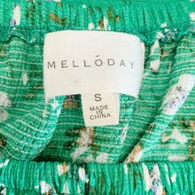 Load image into Gallery viewer, Melloday | Women&#39;s Green Floral Print Ruffle Short Sleeve Top | Size: S
