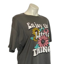 Load image into Gallery viewer, Tres Bien | Women&#39;s Gray Enjoy The Little Things Short Sleeve Tee | Size: M/L
