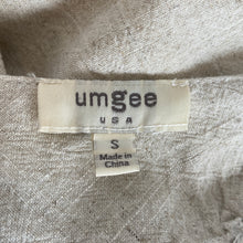 Load image into Gallery viewer, Umgee | Womens Oatmeal Linen Blend Tank Top | Size: S
